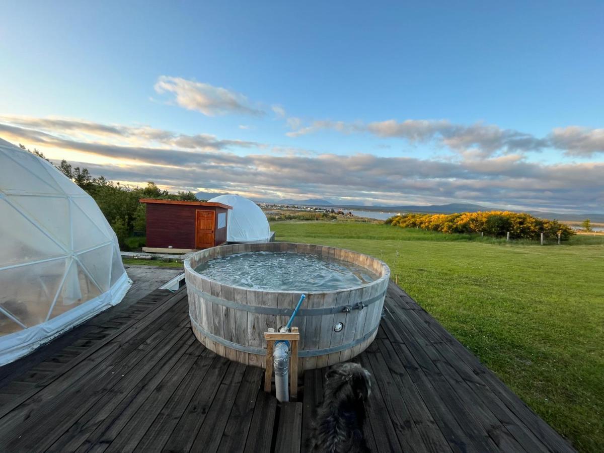 Garden Domes Villa Puerto Natales Exterior photo