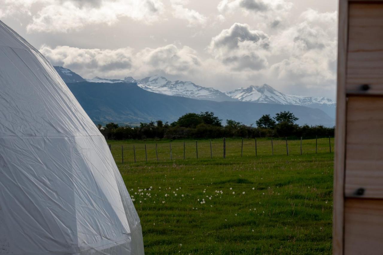 Garden Domes Villa Puerto Natales Exterior photo