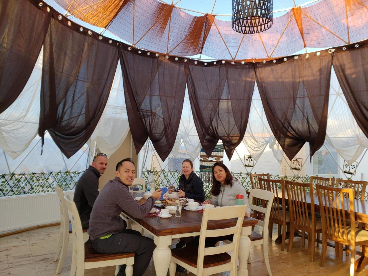 Garden Domes Villa Puerto Natales Exterior photo