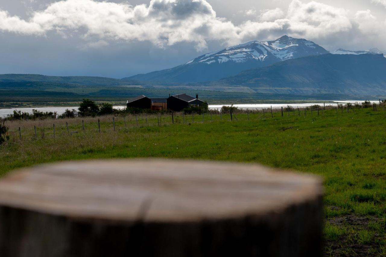 Garden Domes Villa Puerto Natales Exterior photo